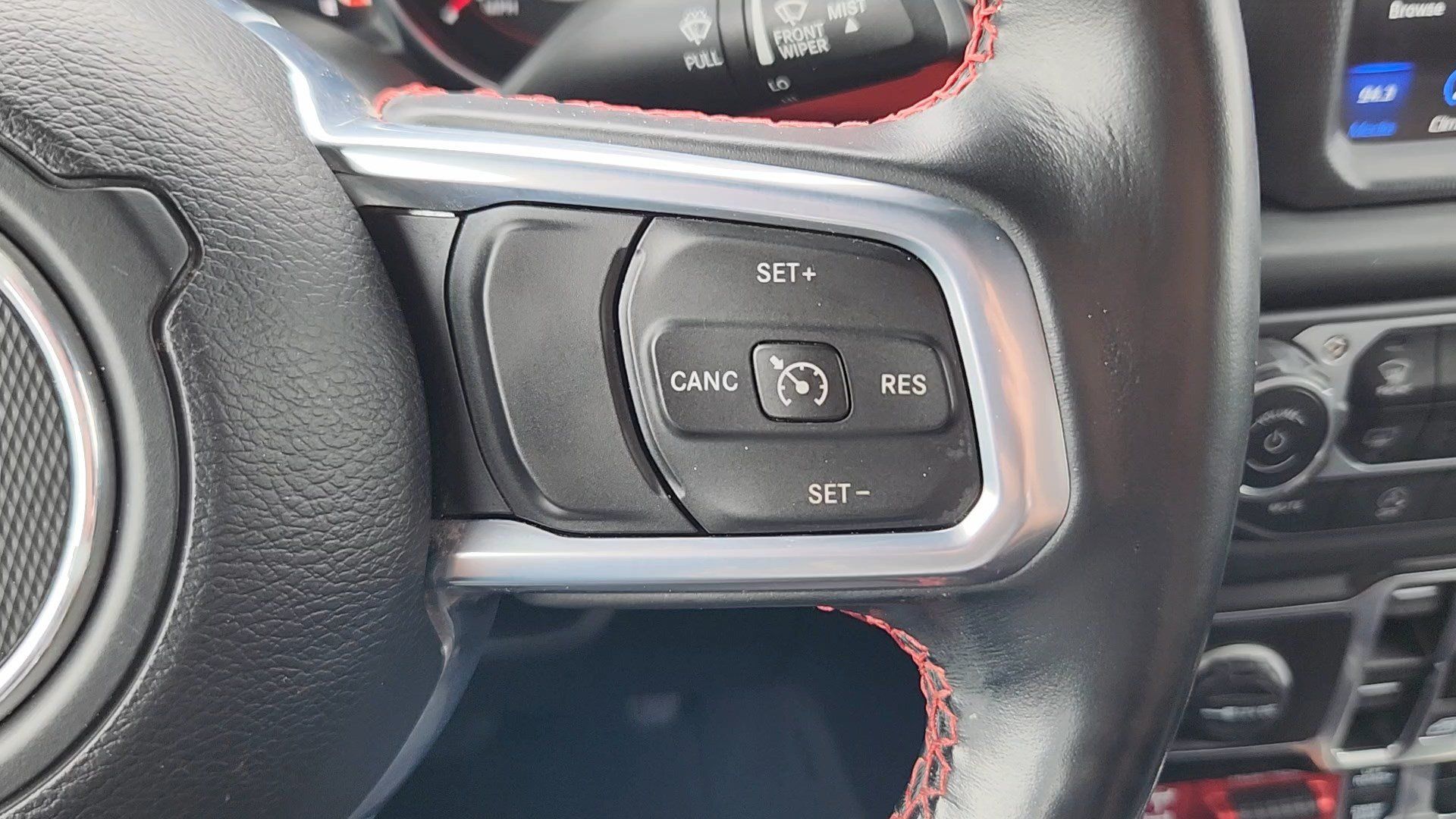 Used 2020 Jeep Gladiator Rubicon AWD/4WD image 12