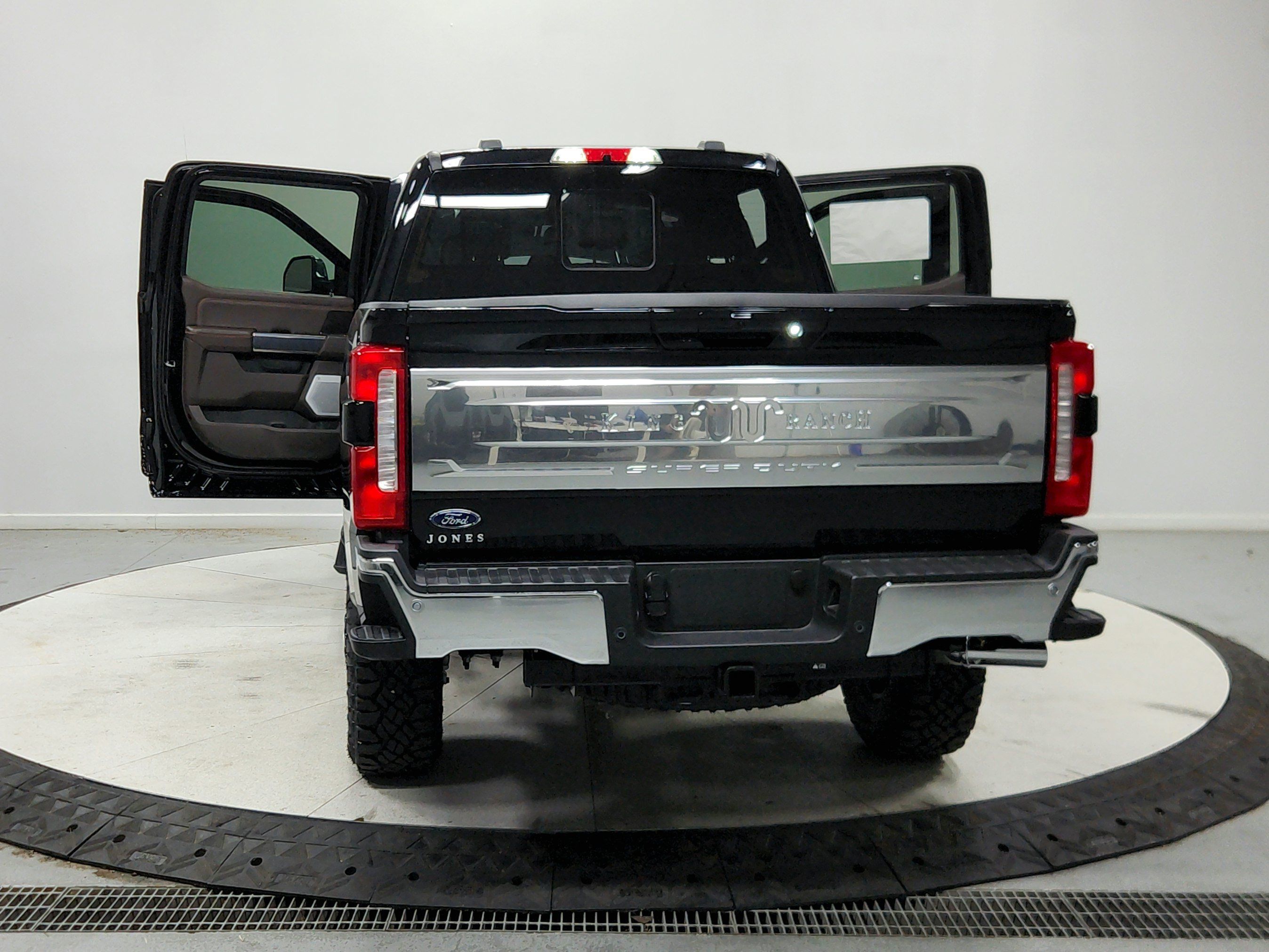 New 2026 Ford F250 King Ranch w/ Tremor Off-Road Package AWD/4WD image 15