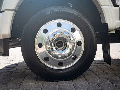 Used 2024 Ford F450 Limited w/ FX4 Off-Road Package image 13