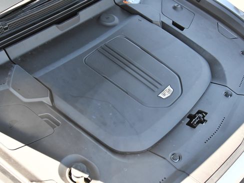Used 2024 Cadillac Lyriq Tech RWD image 52