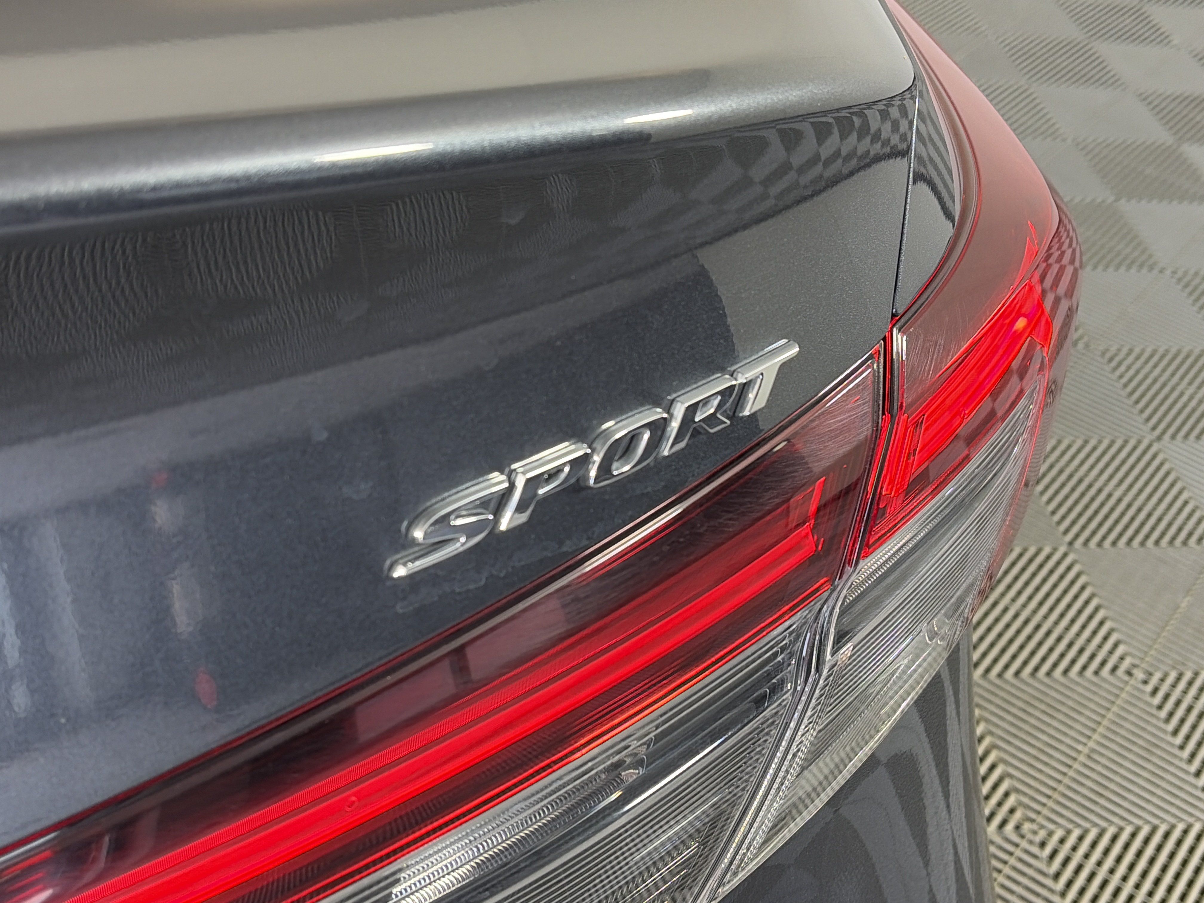 Used 2025 Honda Civic Sport image 16