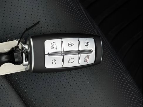 Used 2024 Genesis GV70 2.5T AWD/4WD image 37