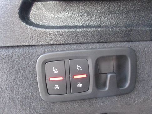 Used 2017 Audi Q7 3.0T Prestige w/ Prestige Package image 49