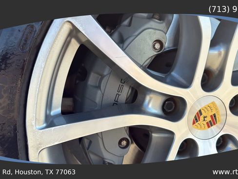 Used 2019 Porsche Cayenne S image 12