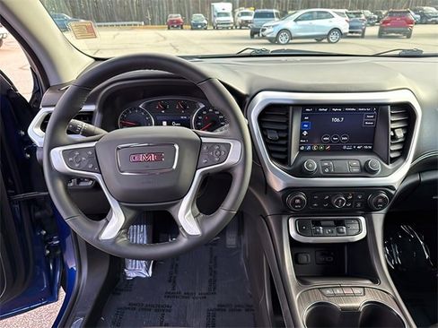 Used 2023 GMC Acadia SLT w/ Preferred Package image 23