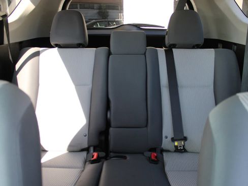 Used 2013 Toyota RAV4 LE FWD image 22