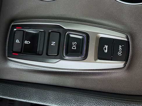 Certified 2025 Honda Ridgeline Sport image 19