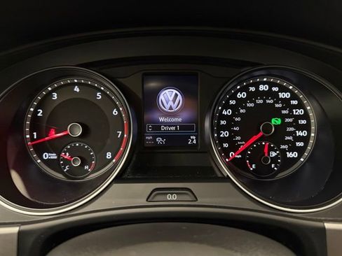 Used 2020 Volkswagen Atlas Cross Sport SE image 14