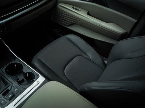 New 2026 Kia Carnival LXS image 26