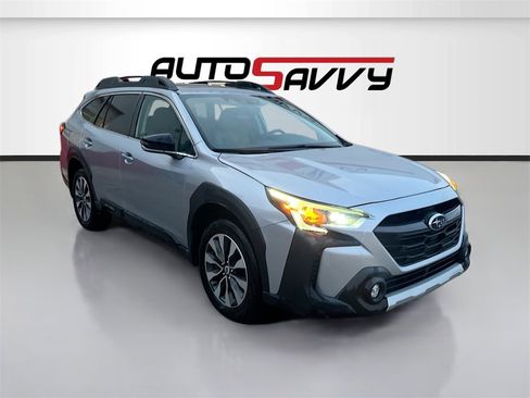 Used 2023 Subaru Outback Limited XT image 1