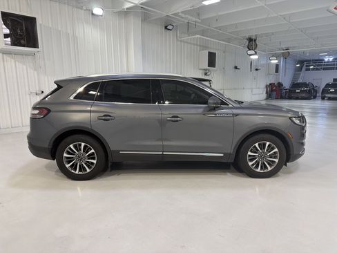 Used 2023 Lincoln Nautilus AWD w/ Premium Package image 5