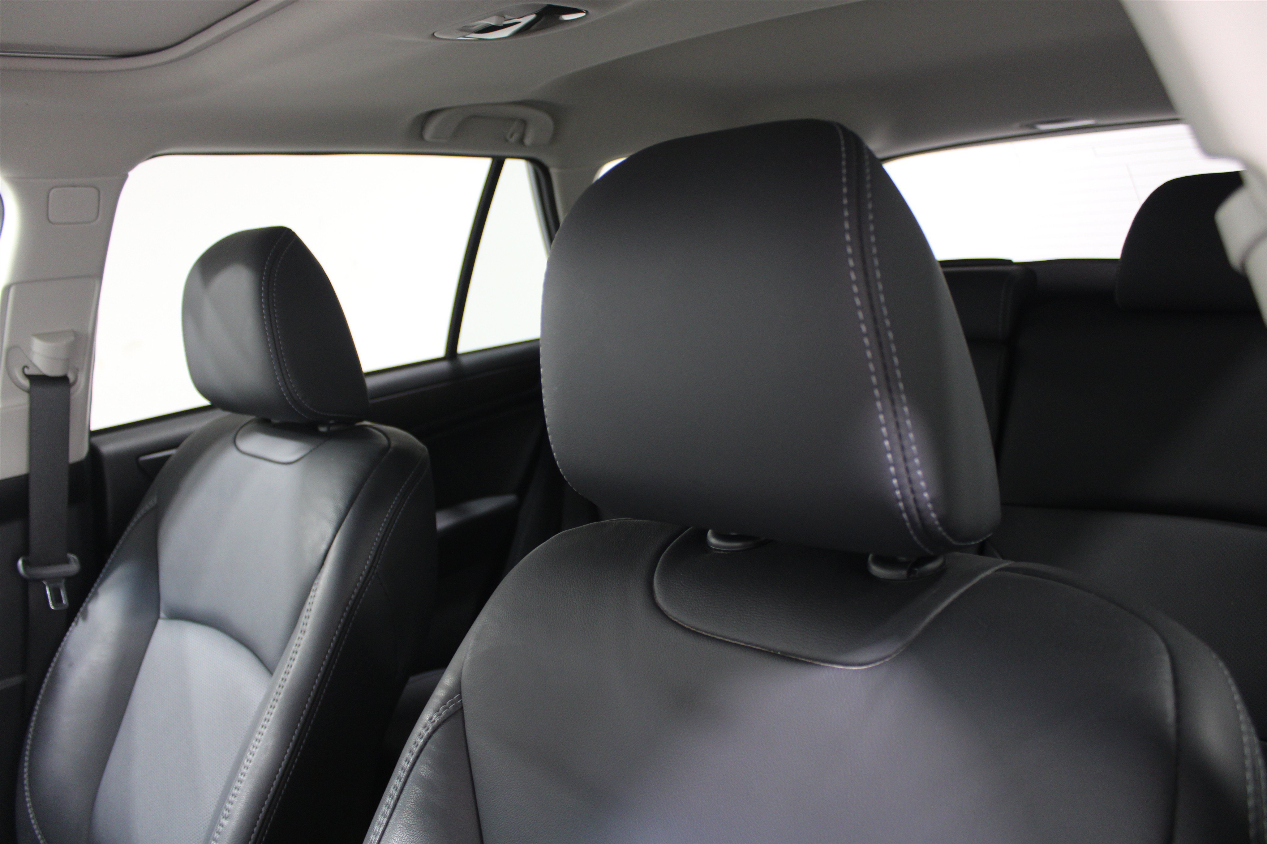 Used 2019 Subaru Outback 2.5i Limited AWD/4WD image 14