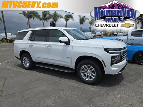 Used 2025 Chevrolet Tahoe LT AWD/4WD image 1