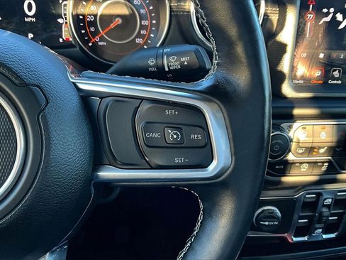 Certified 2022 Jeep Gladiator Overland w/ Popular Equipment Package image 28