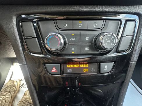 Used 2022 Buick Encore Preferred w/ Safety Package AWD/4WD image 14