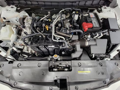 Used 2025 Nissan Altima 2.5 SV FWD image 8