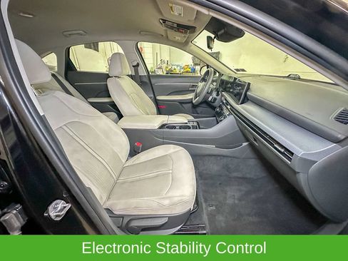 Used 2025 Hyundai Sonata SEL FWD image 7