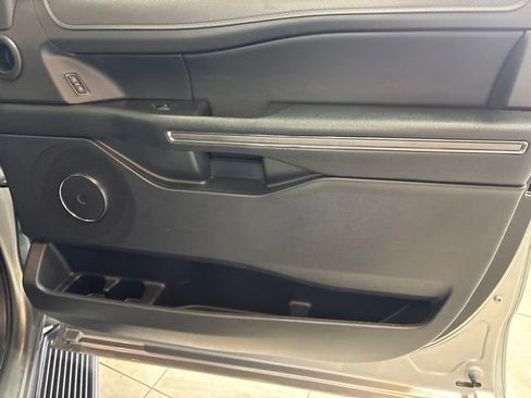 Used 2024 Ford Expedition XLT RWD image 14
