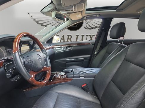 Used 2013 Mercedes-Benz S 550 w/ Sport Pkg image 9