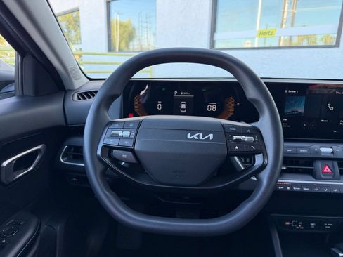 Used 2026 Kia K4 FWD image 33
