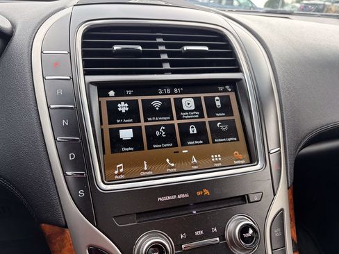 Used 2018 Lincoln MKX Select w/ Select Plus Package AWD/4WD image 24
