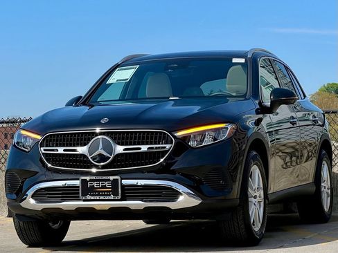 Certified 2026 Mercedes-Benz GLC 300 4MATIC image 4