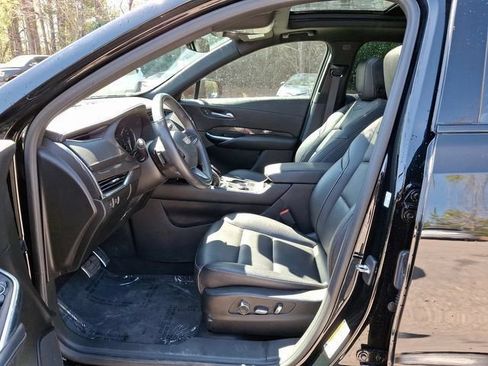 Used 2023 Cadillac XT4 Sport FWD image 27