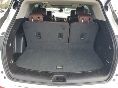 Used 2020 Buick Enclave Avenir w/ Avenir Technology Package image 22