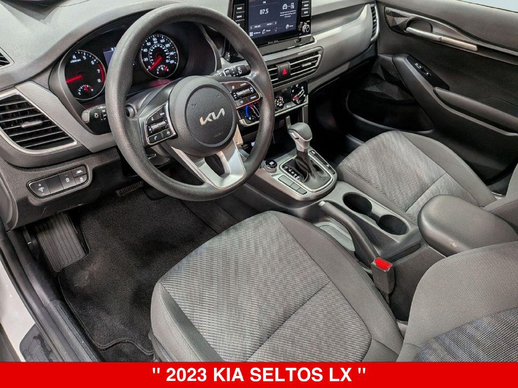 Used 2023 Kia Seltos LX AWD/4WD image 10