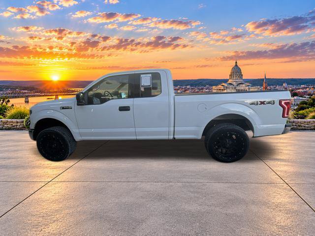 Used 2017 Ford F150 XLT AWD/4WD image 7