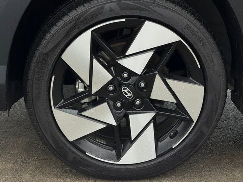 Certified 2024 Hyundai Kona Limited image 6