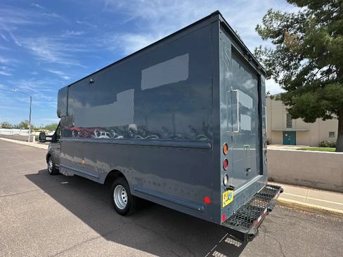 Used 2021 Ford Transit 350 DRW RWD image 2