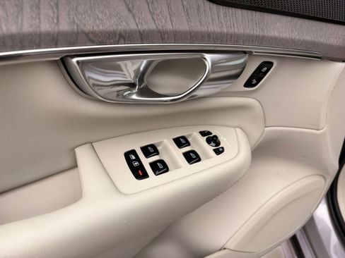 Used 2026 Volvo XC90 B6 Ultra w/ Protection Package image 13