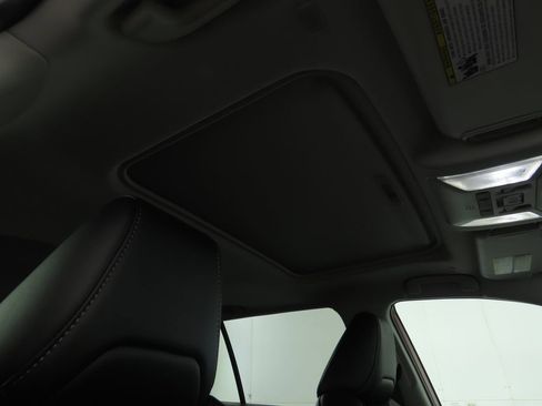 Used 2025 Toyota RAV4 Limited image 16