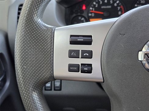 Used 2021 Nissan Frontier S image 26