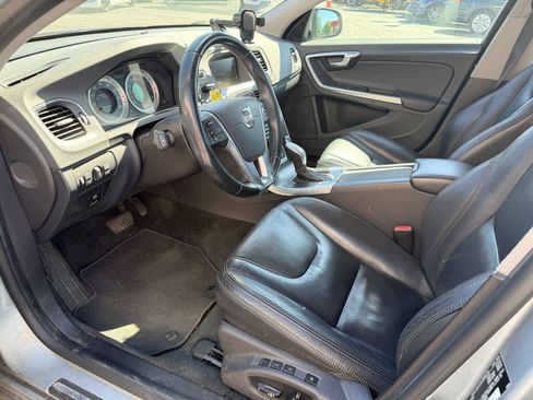Used 2013 Volvo S60 T5 AWD/4WD image 9