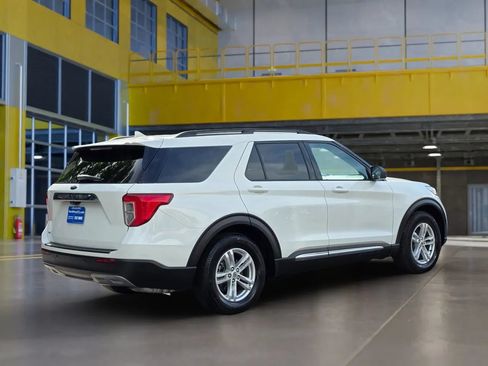Used 2021 Ford Explorer XLT w/ Equipment Group 202A RWD image 7