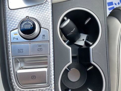 Used 2023 Genesis G70 3.3T w/ Sport Prestige Package image 24