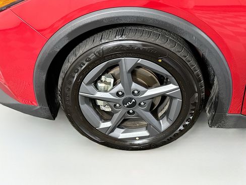 Used 2025 Kia K4 LXS image 11