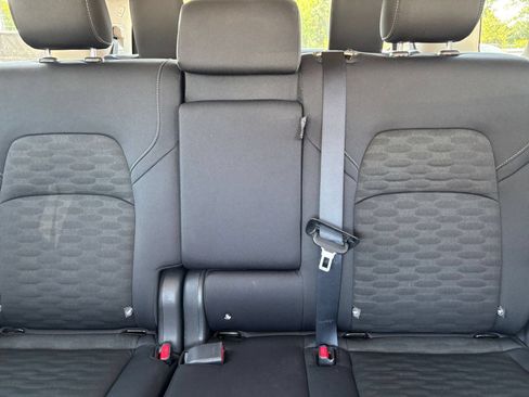 Used 2025 Nissan Pathfinder SV FWD image 36