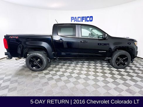 Used 2016 Chevrolet Colorado LT w/ Midnight Edition image 9
