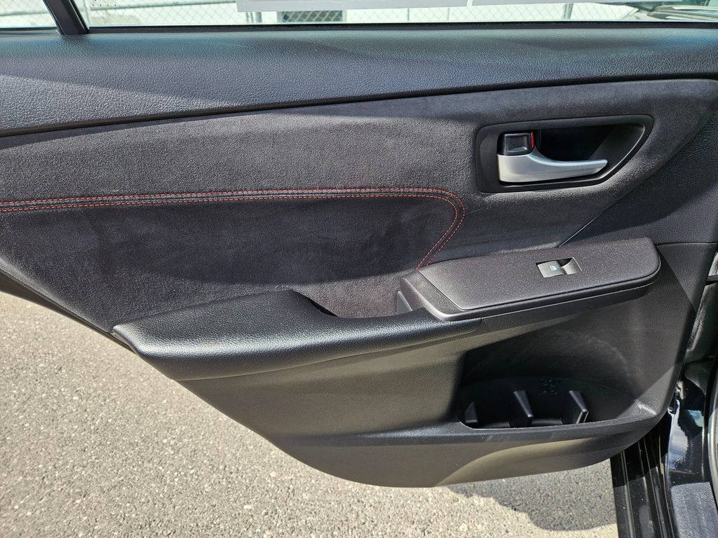 Used 2016 Toyota Camry XSE w/ Advanced Technology Package FWD image 21