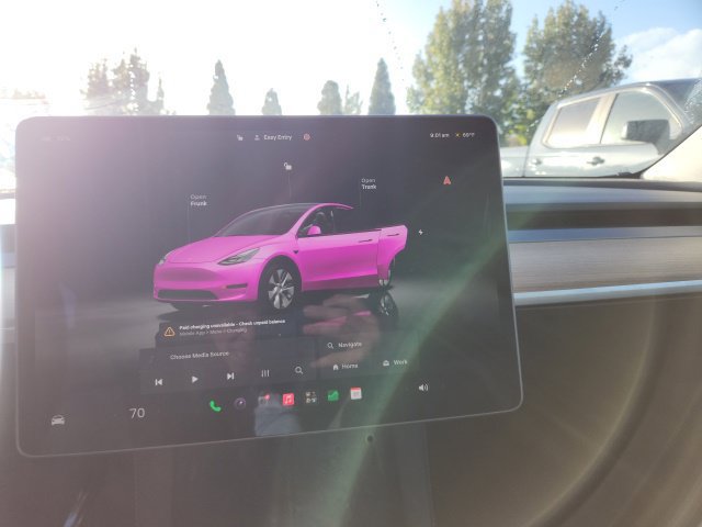 Used 2024 Tesla Model Y 2WD image 12