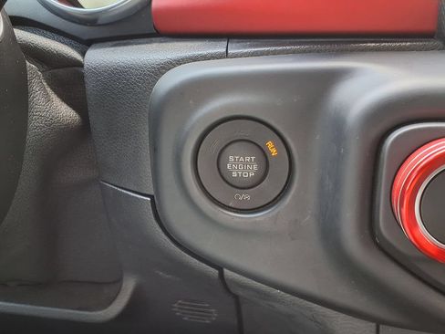 Used 2020 Jeep Gladiator Rubicon AWD/4WD image 34