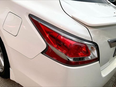 Used 2014 Nissan Altima 2.5 SL w/ Technology Package image 26