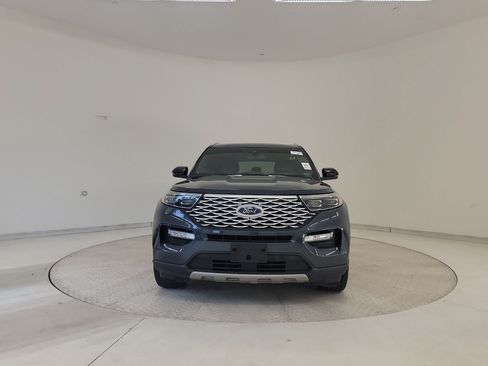 Used 2022 Ford Explorer Platinum w/ Equipment Group 601A RWD image 4