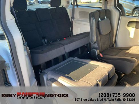 Used 2017 Dodge Grand Caravan SE w/ Power Window Group image 25