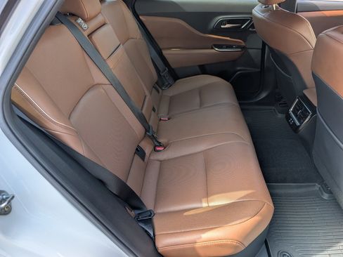 Used 2025 Toyota Crown Signia AWD/4WD image 5