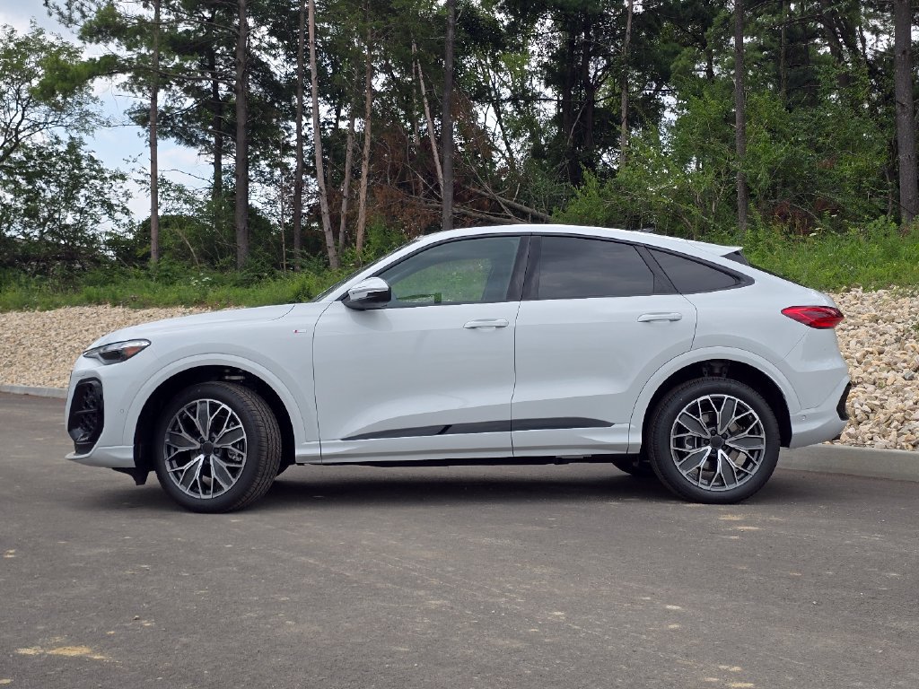 New 2026 Audi Q5 Premium Plus AWD/4WD image 3