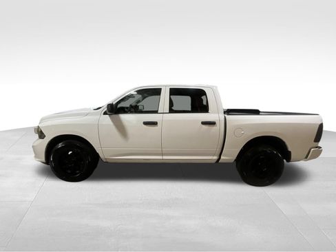Used 2017 RAM 1500 Express AWD/4WD image 8